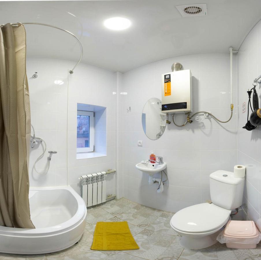 Studio Near Metro Yaroslava Mudroho, Universytet - Mykoly Khvylovoho Str 5-3 Харьков Экстерьер фото