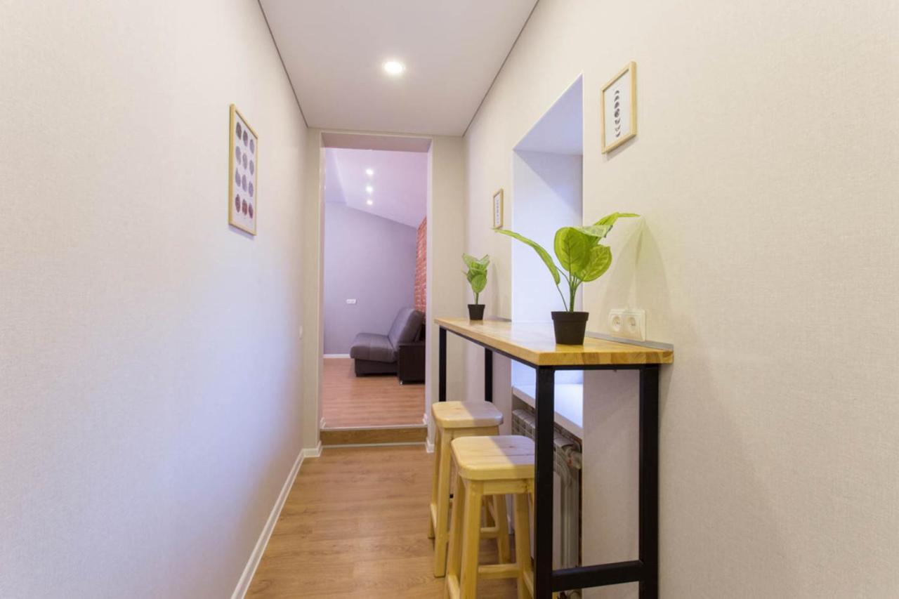 Studio Near Metro Yaroslava Mudroho, Universytet - Mykoly Khvylovoho Str 5-3 Харьков Экстерьер фото