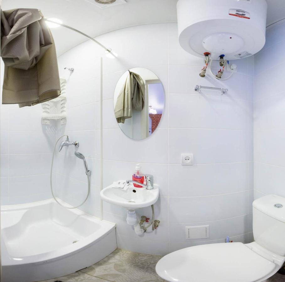 Studio Near Metro Yaroslava Mudroho, Universytet - Mykoly Khvylovoho Str 5-3 Харьков Экстерьер фото