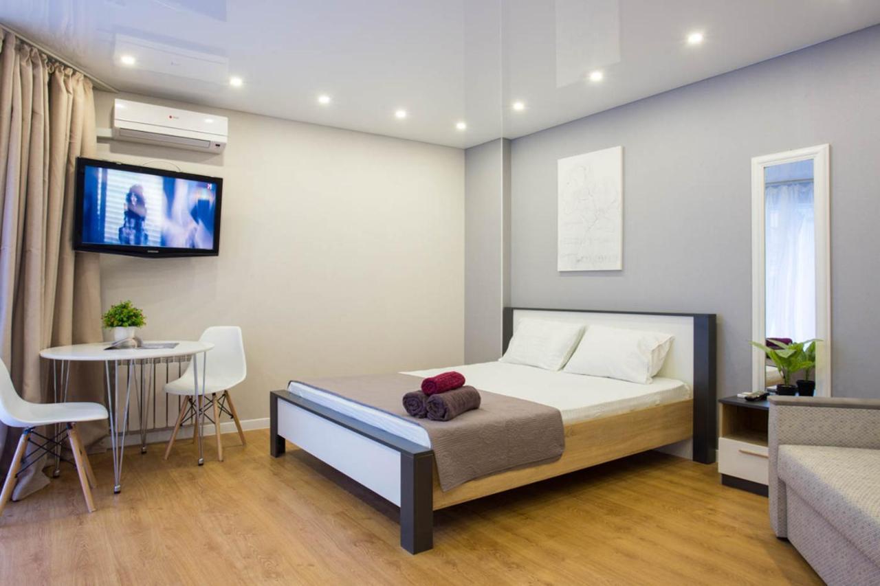 Studio Near Metro Yaroslava Mudroho, Universytet - Mykoly Khvylovoho Str 5-3 Харьков Экстерьер фото