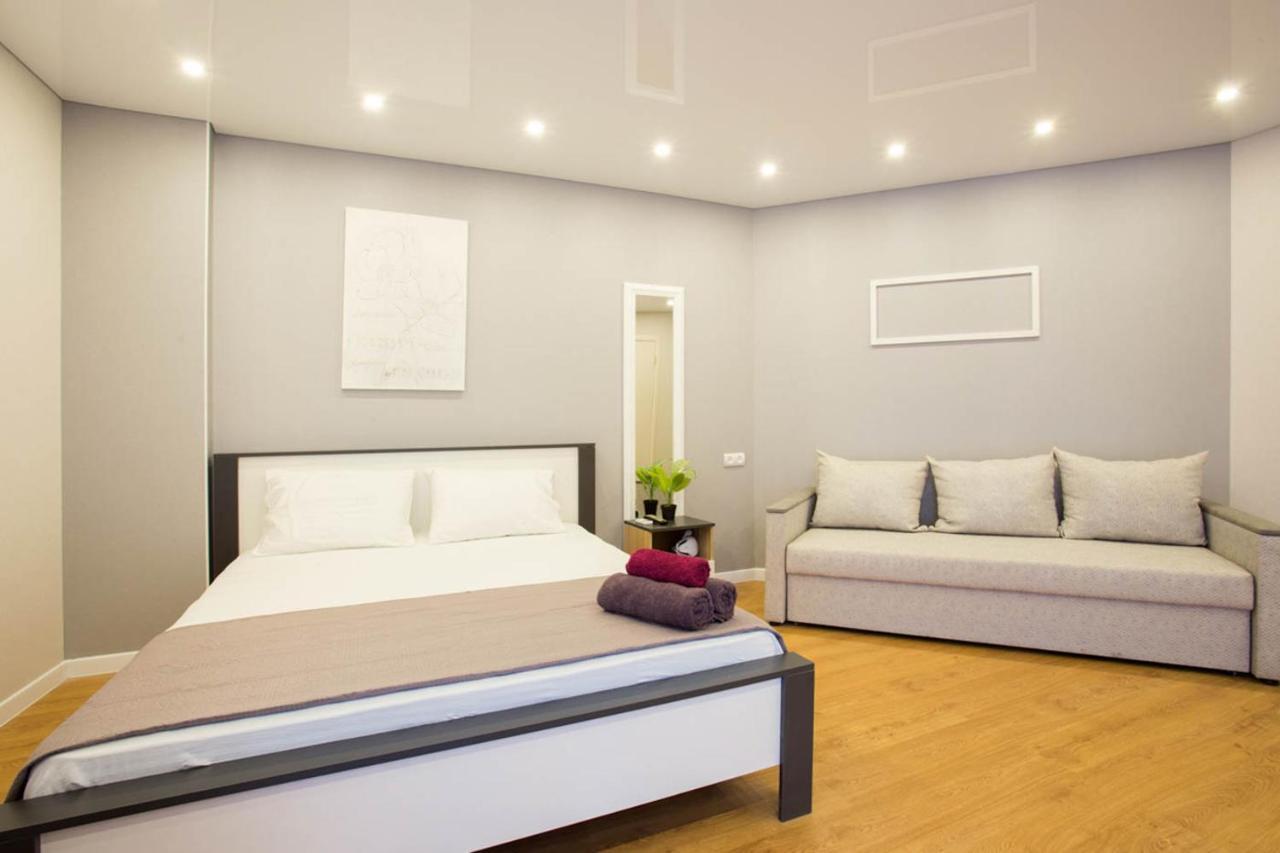 Studio Near Metro Yaroslava Mudroho, Universytet - Mykoly Khvylovoho Str 5-3 Харьков Экстерьер фото